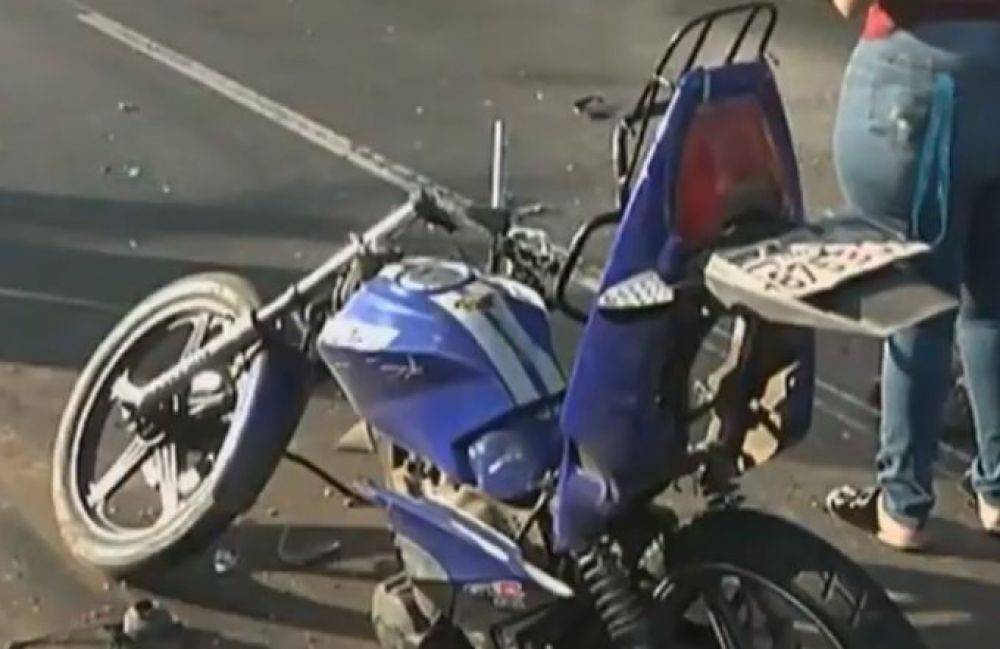 Motociclista muere tras ser embestido por camioneta en Ñemby