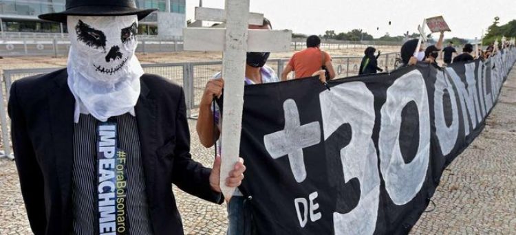 Nuevo récord de muertes diarias por Covid-19 en Brasil: 3.650 en 24 horas
