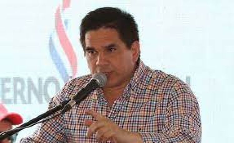 Gobernador lamenta persecución oficialista en entes públicos a colorados