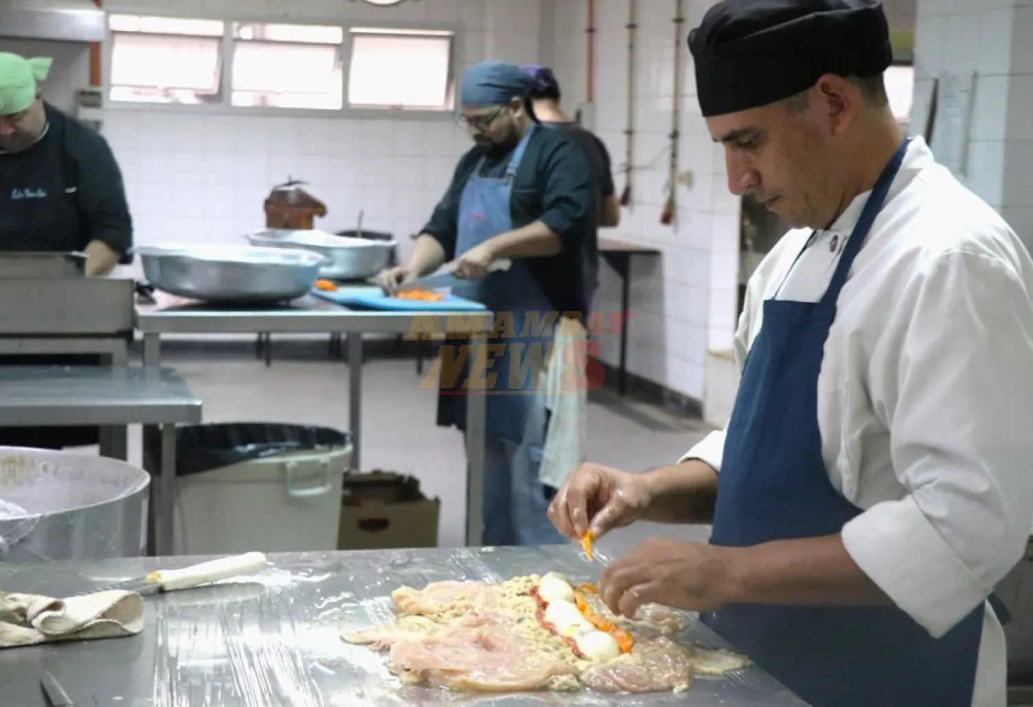 Ultiman detalles para cena especial de Nochebuena en Clínicas