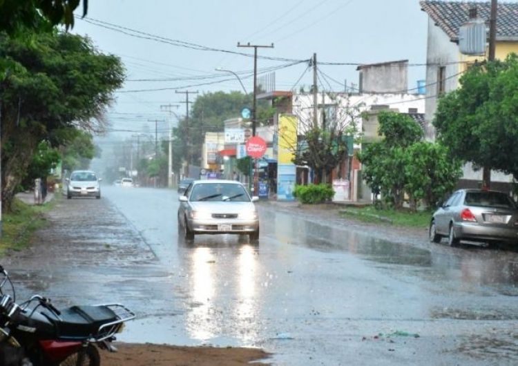 Anuncian precipitaciones dispersas para este domingo
