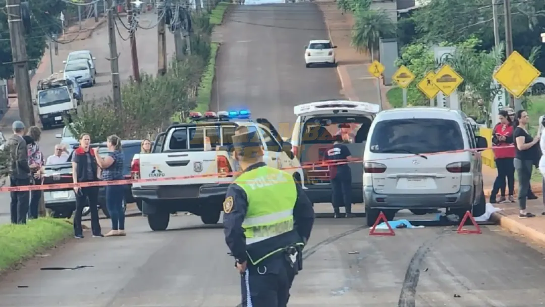 Mujer de 73 años pierde la vida tras ser arrastrada por un minibús en Bella Vista