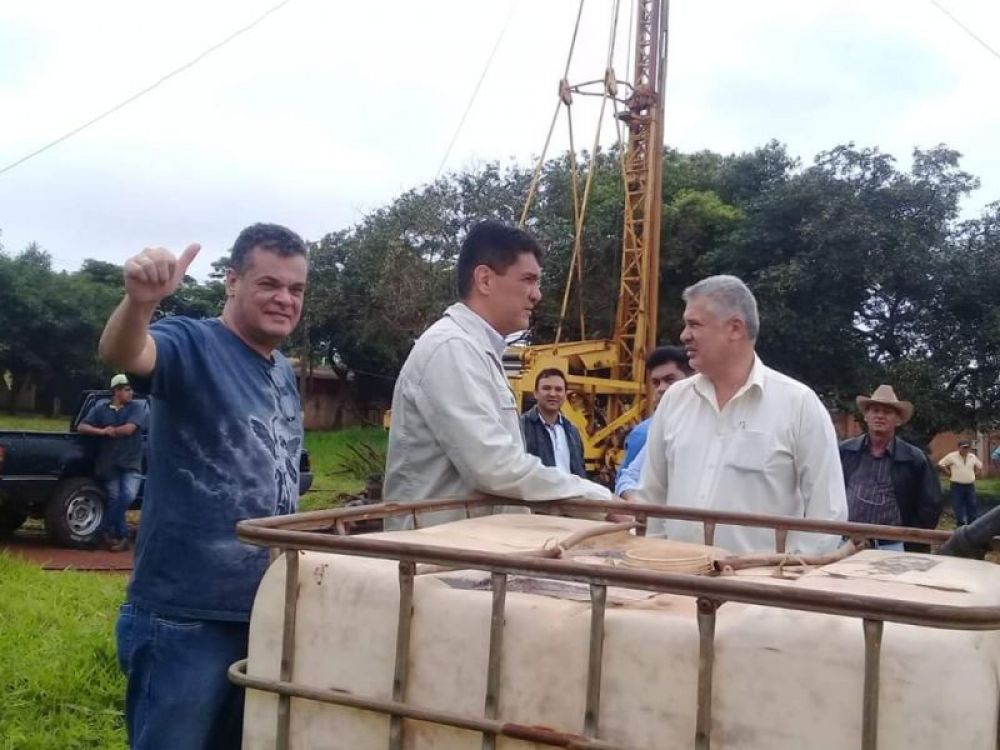 PJC: Los Acevedo garantizan agua potable para los pobladores de barrio Obrero