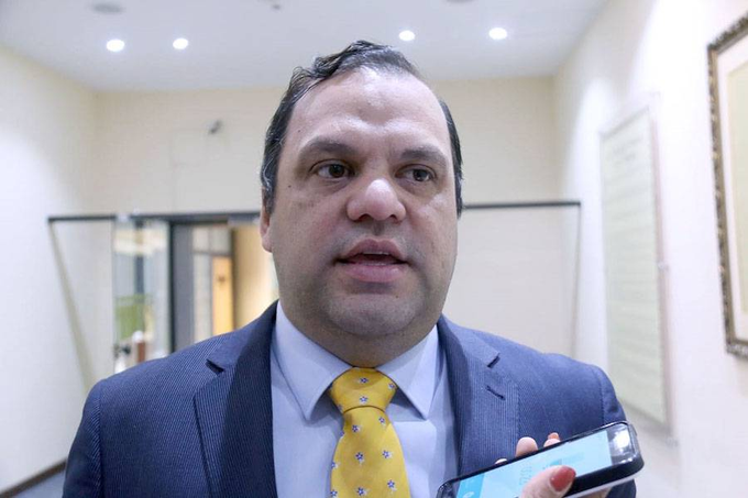 Varela sostiene que si no se tienen los votos para desaforar a Abdo, pedido debe ir al archivo