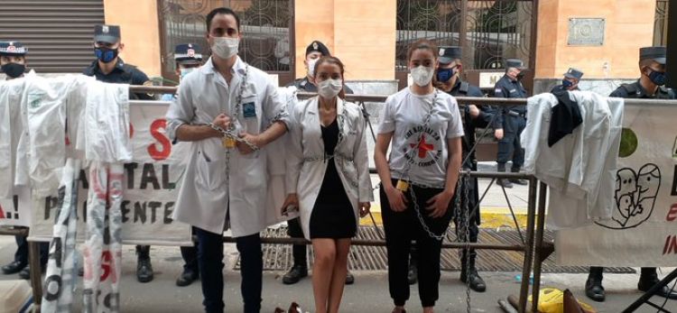 Médicos irán a huelga general
