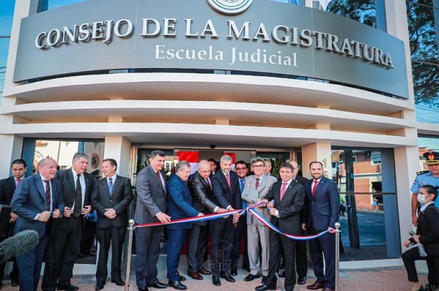 Consejo de la Magistratura inaugura nueva sede en Asunción