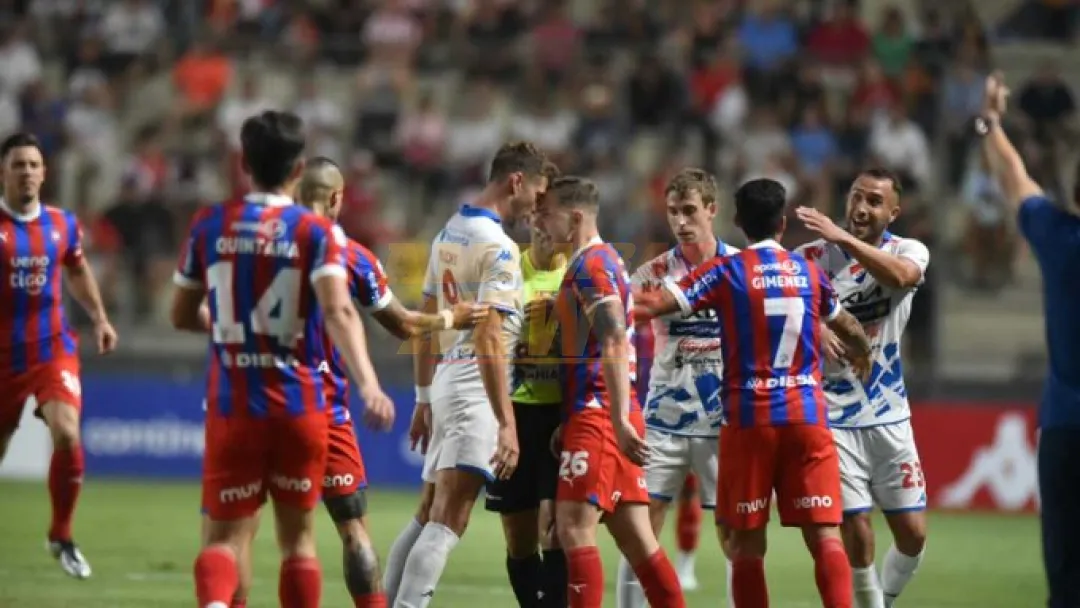 Nacional y Cerro Porteño empatan y dan una mano a Olimpia