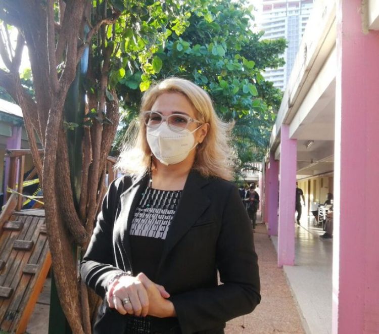 Extranjeros con cédula paraguaya mayores de 85 años ya pueden acudir a vacunarse