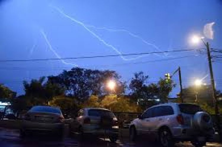 Anuncian precipitaciones con tormentas eléctricas desde hoy y hasta el martes