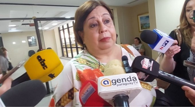 Esperanza: “Lavadores, narcos y criminales viven tranquilamente, aportando a campañas y S.A”