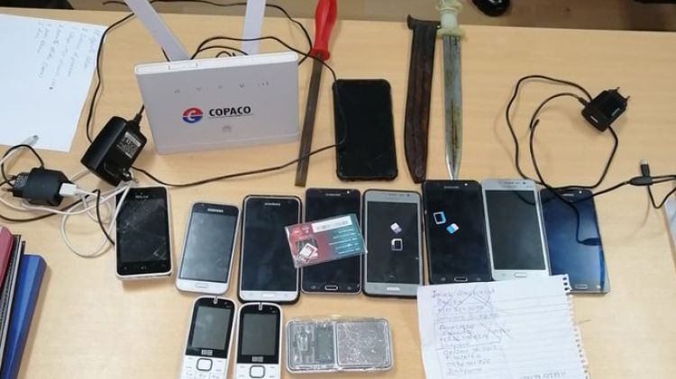 Armas blancas, celulares y hasta router incautan durante requisas
