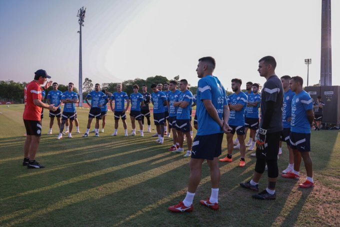 La Albirroja, con plantel completo y enfocada en Argentina