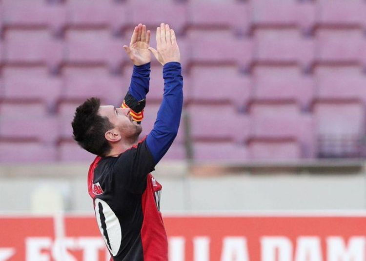 Messi, multado por su homenaje a Maradona