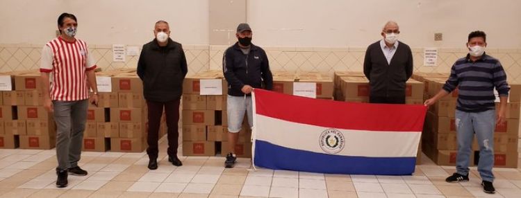Consulado en San Pablo entrega cestas básicas a líderes de comunidades paraguayas
