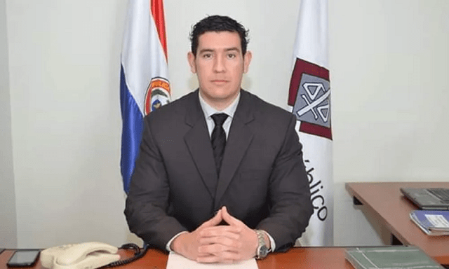 Fiscal se constituyó en vivienda del hombre que incineró su rodado en busca de restos óseos