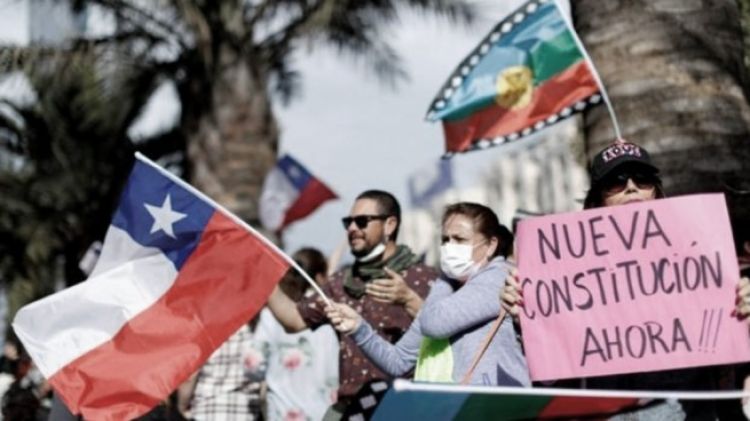 Chile, dividido entre aprobar y rechazar la nueva Constitución
