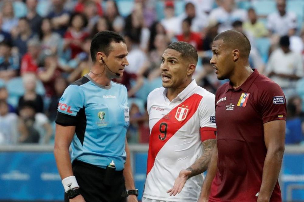 El VAR decide la igualdad entre Perú y Venezuela