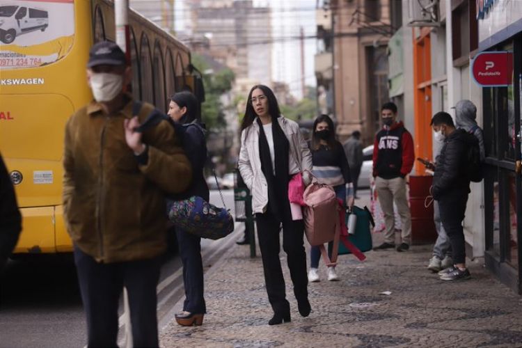 Reportan 18 fallecidos y 868 contagios por covid 19 en una semana