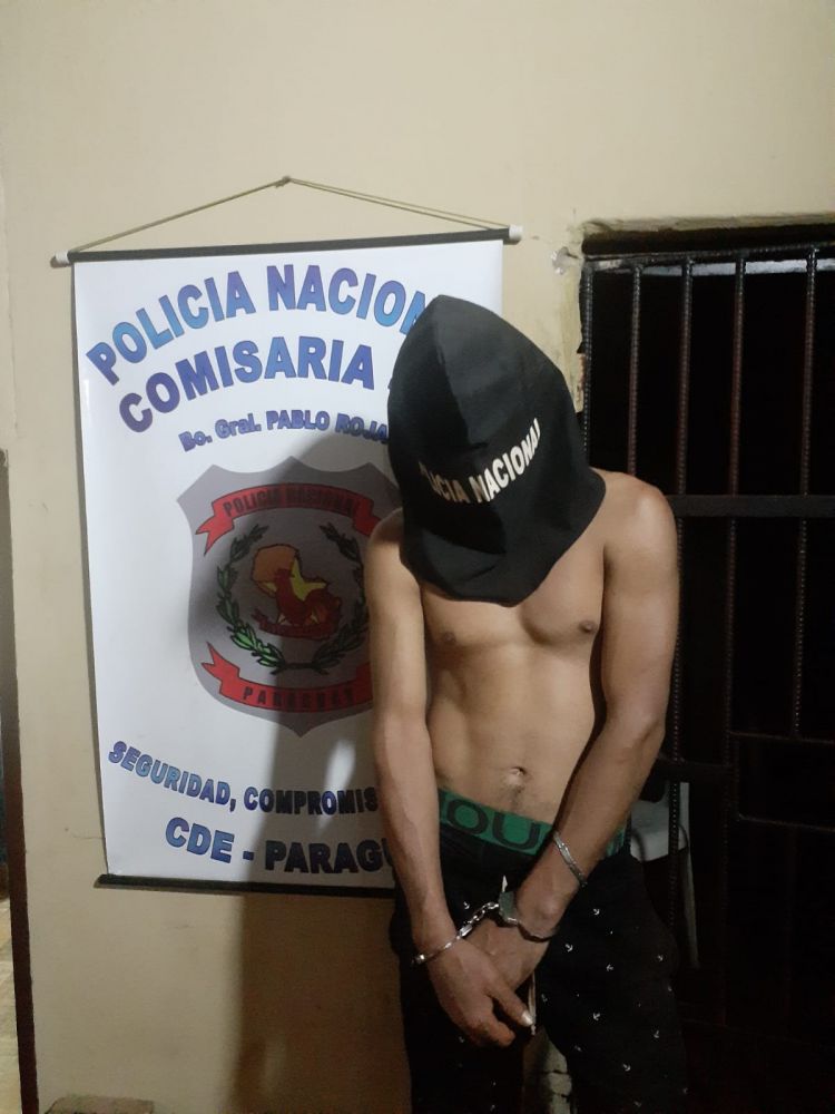 CDE: Detienen a violento hombre que golpeó e intentó apuñalar a su pareja