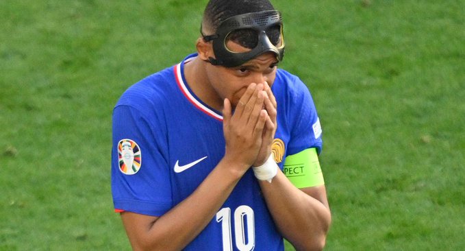 Kylian Mbappé se sincera y acepta que es molesto jugar con máscara: "La cambié ya cinco veces"
