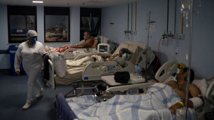 Aumentan casos de COVID en Brasil en personas no vacunadas