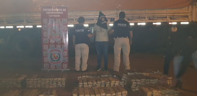 Incautan casi 600 kilos de marihuana que estaban ocultas en las ruedas de un tractocamión
