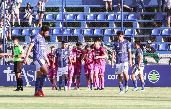 El Bicampeón se corta solo