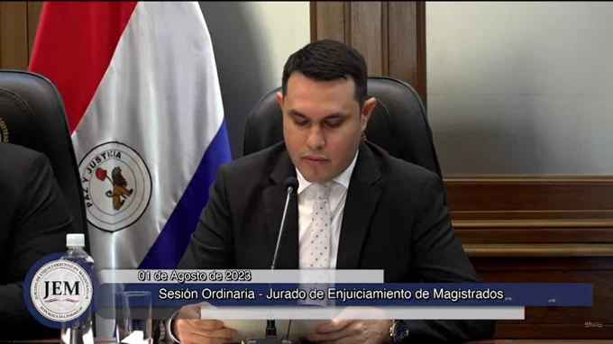 Hernán Rivas renuncia a presidir el Jurado, asume Arévalo