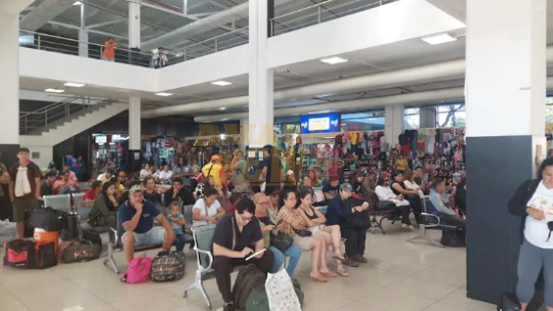 Alto flujo de viajeros en la Estación de Buses por Año Nuevo