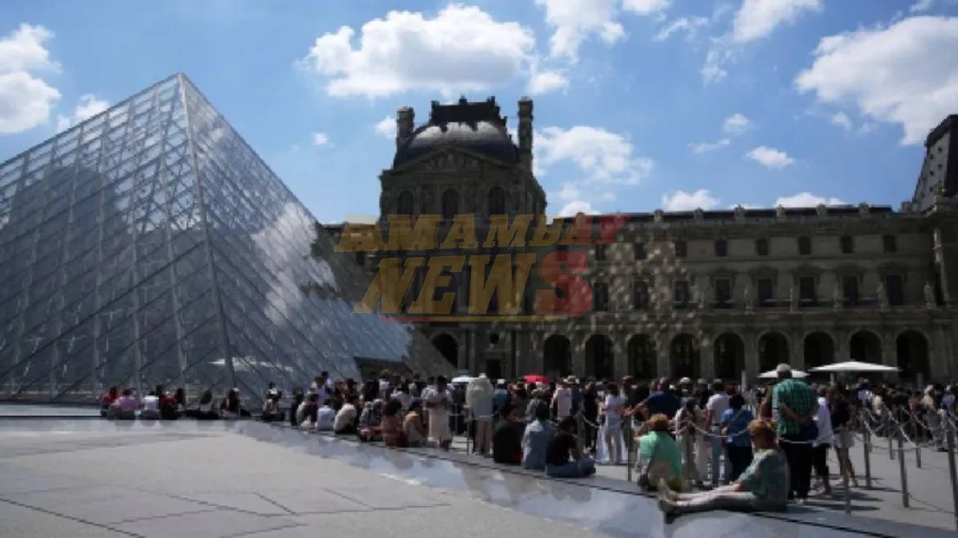 Museo de Louvre cierra sus puertas; trabajadores acusan saturación de turismo y deterioro