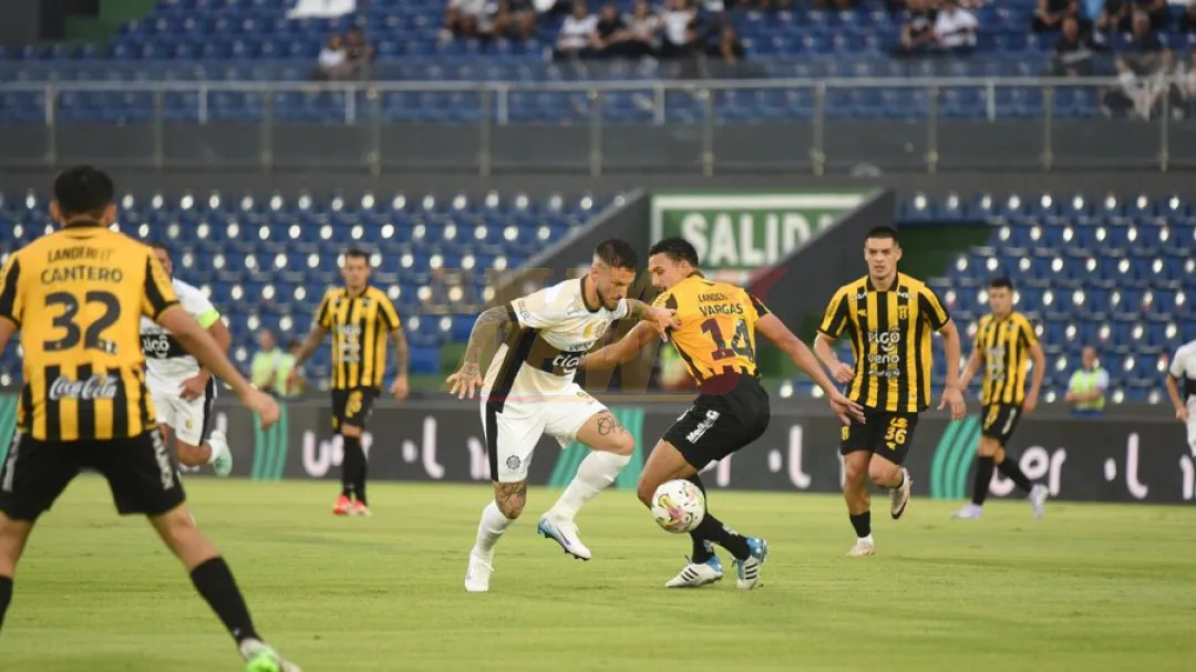 Gaspar Servio extiende la mala racha de Olimpia