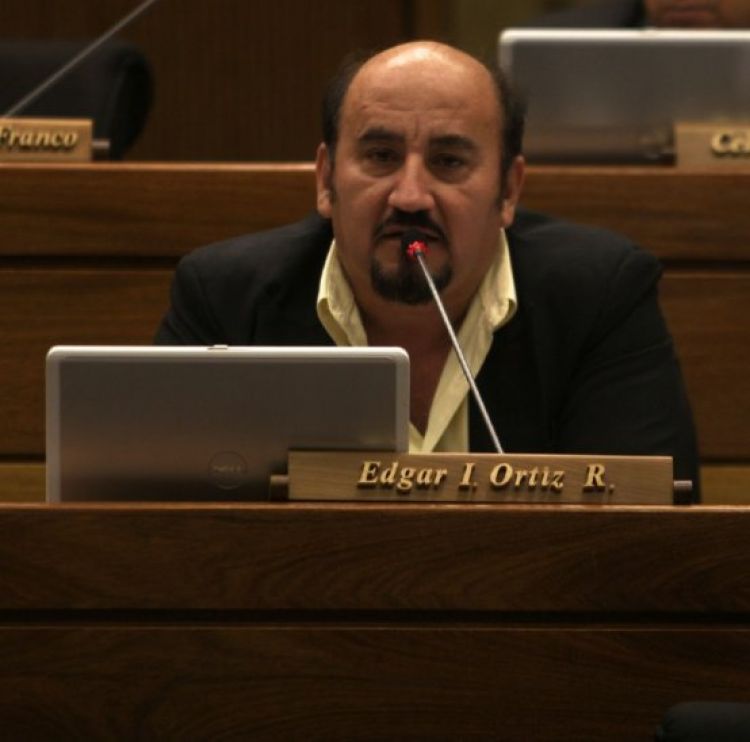 Apoderados del PLRA piden prdida de investidura del diputado dgar Ortiz