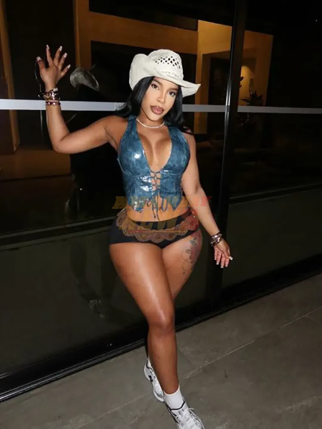 Hallaron muerta a la influencer Ariela “La Langosta”: la encontraron baleada en su auto