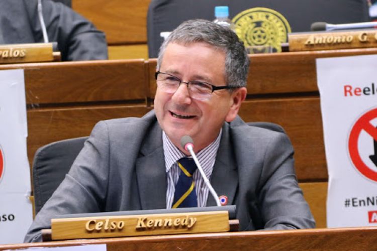 Voto censura a Villamayor: admiten que lobby oficial acta sobre "pescadores"