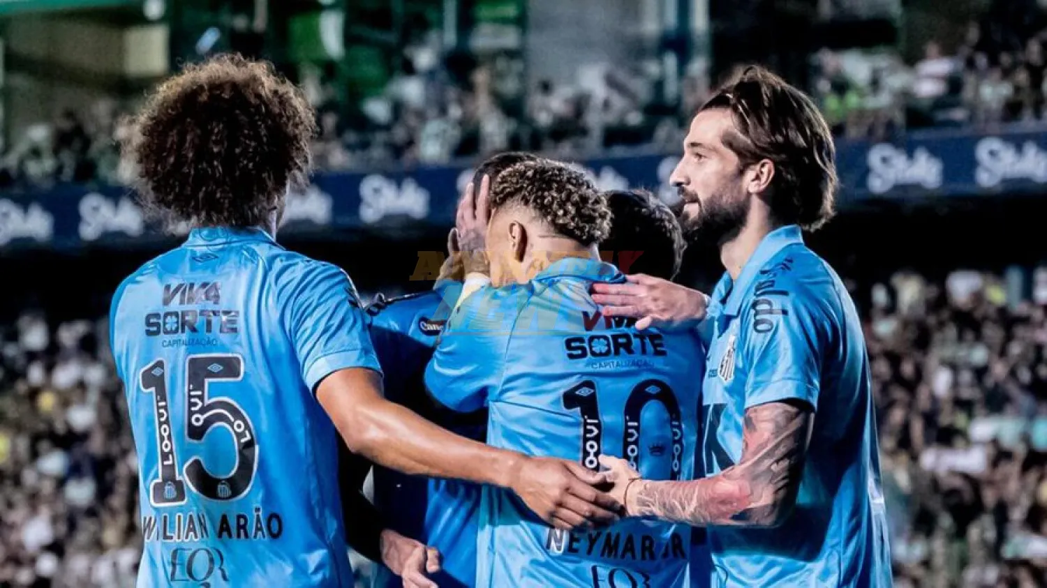 Un triplete de Neymar aleja al Santos de la zona del descenso