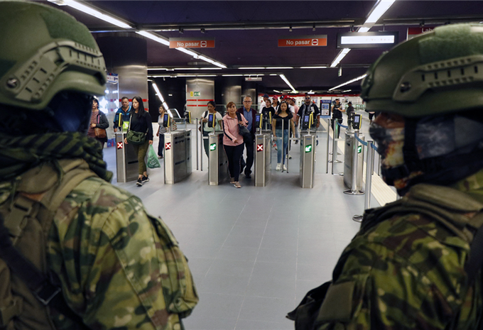 Ecuador en llamas enfrenta por tercer día al terror del narcotráfico