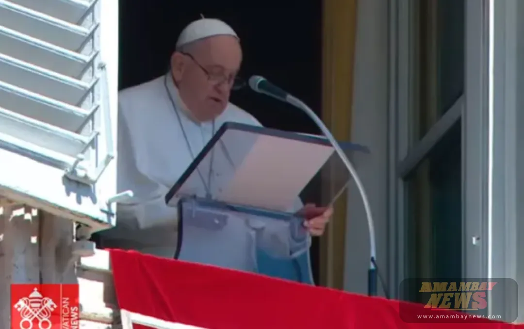 El papa Francisco pidió rezar por los muertos en el accidente aéreo de Brasil
