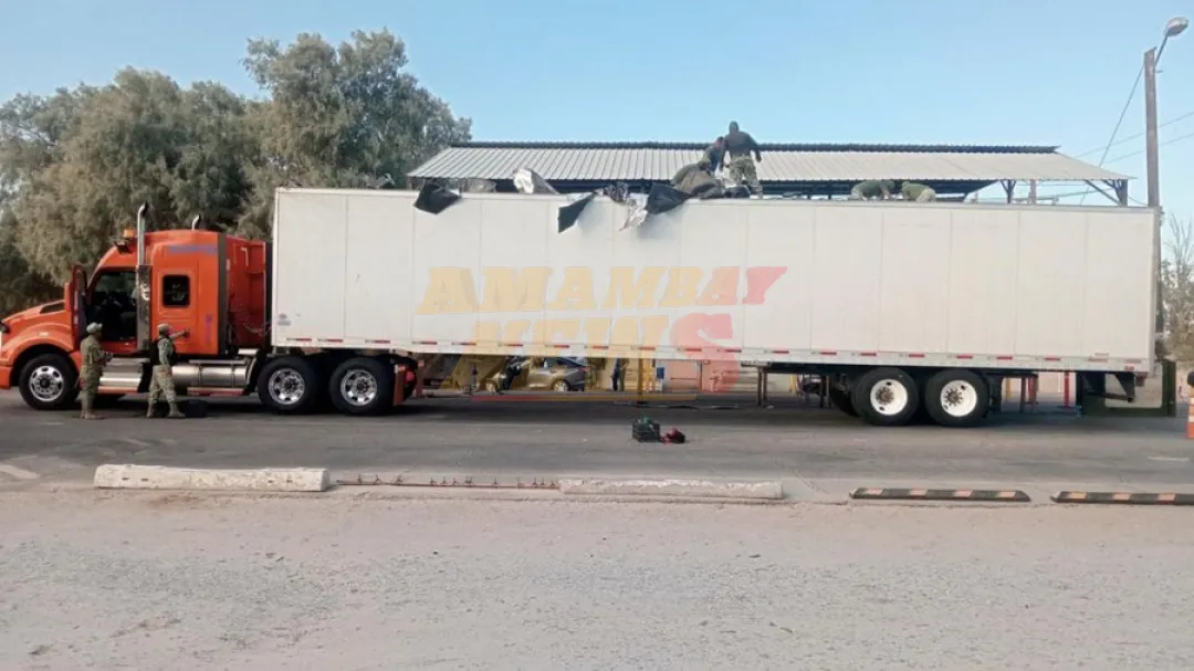 México: Decomisan más de mil paquetes de aparente cocaína ocultos en un tractocamión