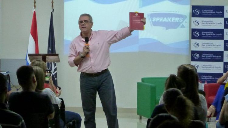 No es delito vacunarse fuera del calendario previsto por Salud Pública, afirma abogado