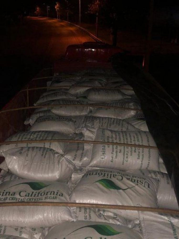 Incautan camión con 30 toneladas de azúcar de contrabando en Canindeyú