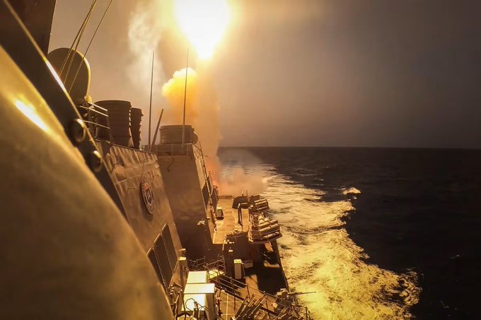 EEUU lanzó «ataques de autodefensa» contra los rebeldes hutíes en Yemen