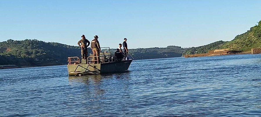 Armada Paraguaya se une a la búsqueda de niños argentinos desaparecidos en el Río Paraná