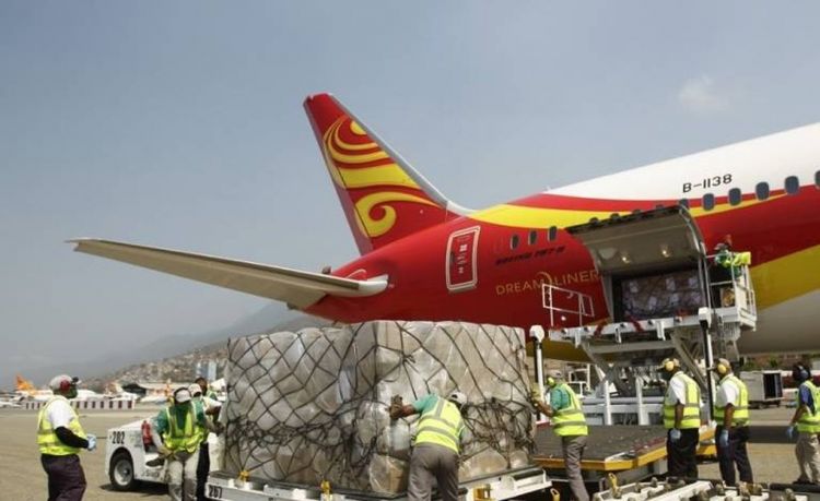 Primer avión con insumos sanitarios llega al país este viernes 17