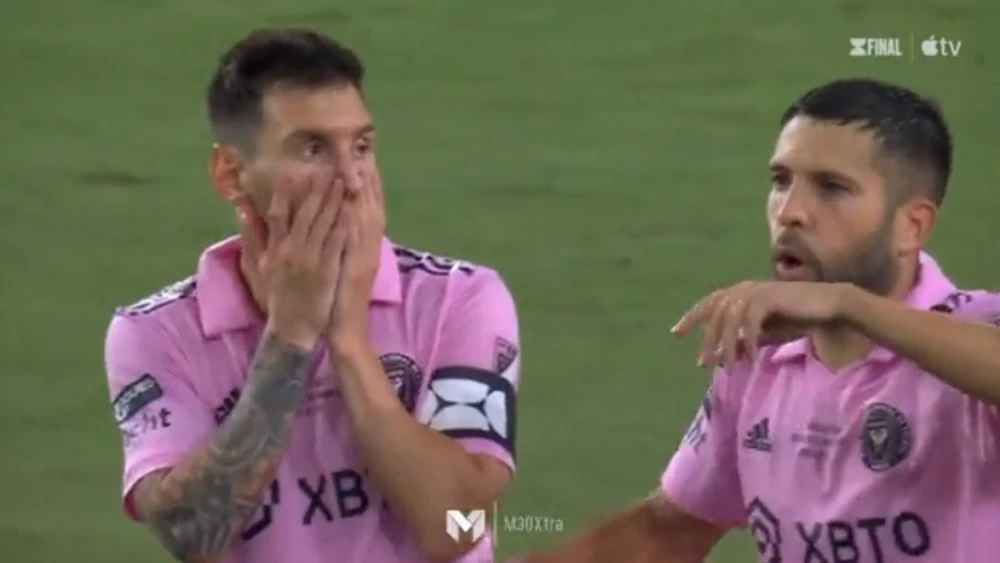 La reacción de Messi en el penal de Diego Gómez