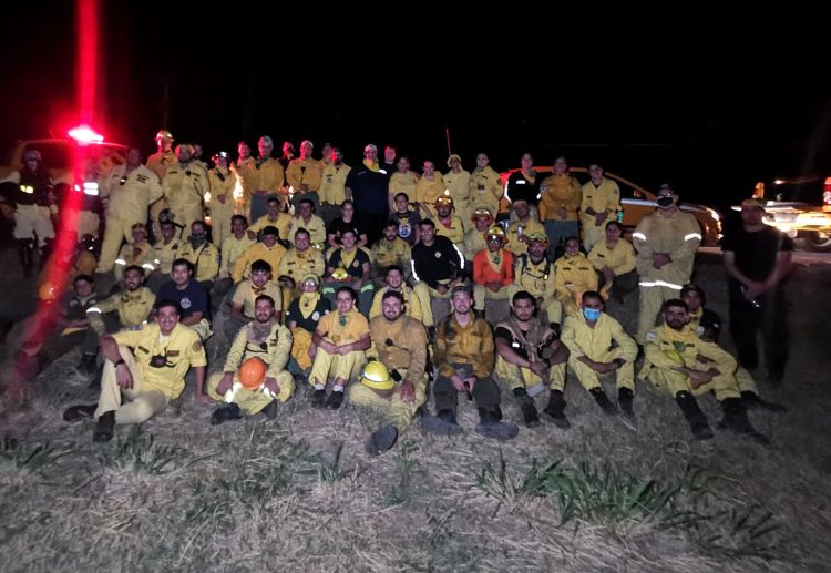Incendio en Villeta fue intencional y bomberos son amenazados por desconocidos