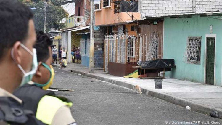 Retiran 700 cadáveres de viviendas de Guayaquil, núcleo de la pandemia en Ecuador