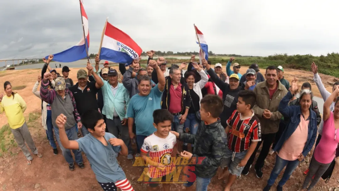 Pescadores cierran el río Paraguay para exigir respuestas del Mades