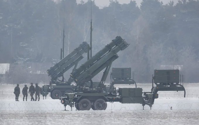 EEUU y cinco países europeos enviarán sistemas de defensa antiaérea Patriot a Ucrania