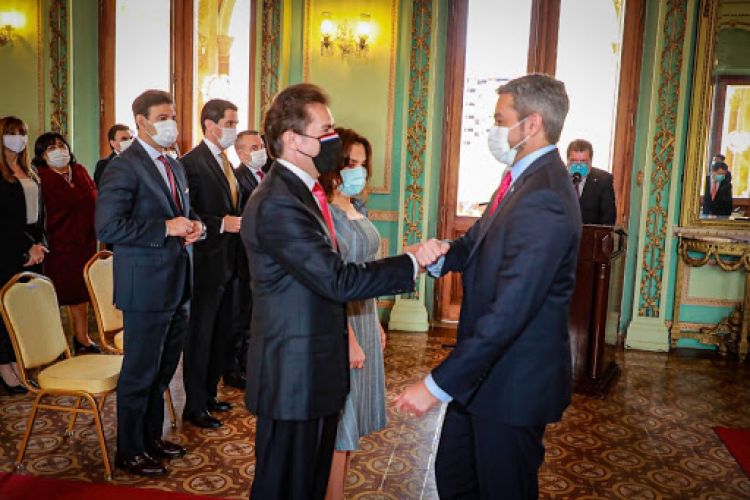 Juró Castiglioni y anunció que será aliado de quienes generan empleo en el país