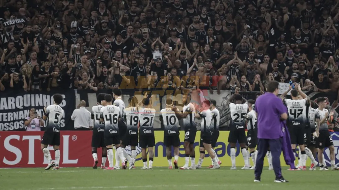 Corinthians gana y se clasifica con más sufrimiento del esperado